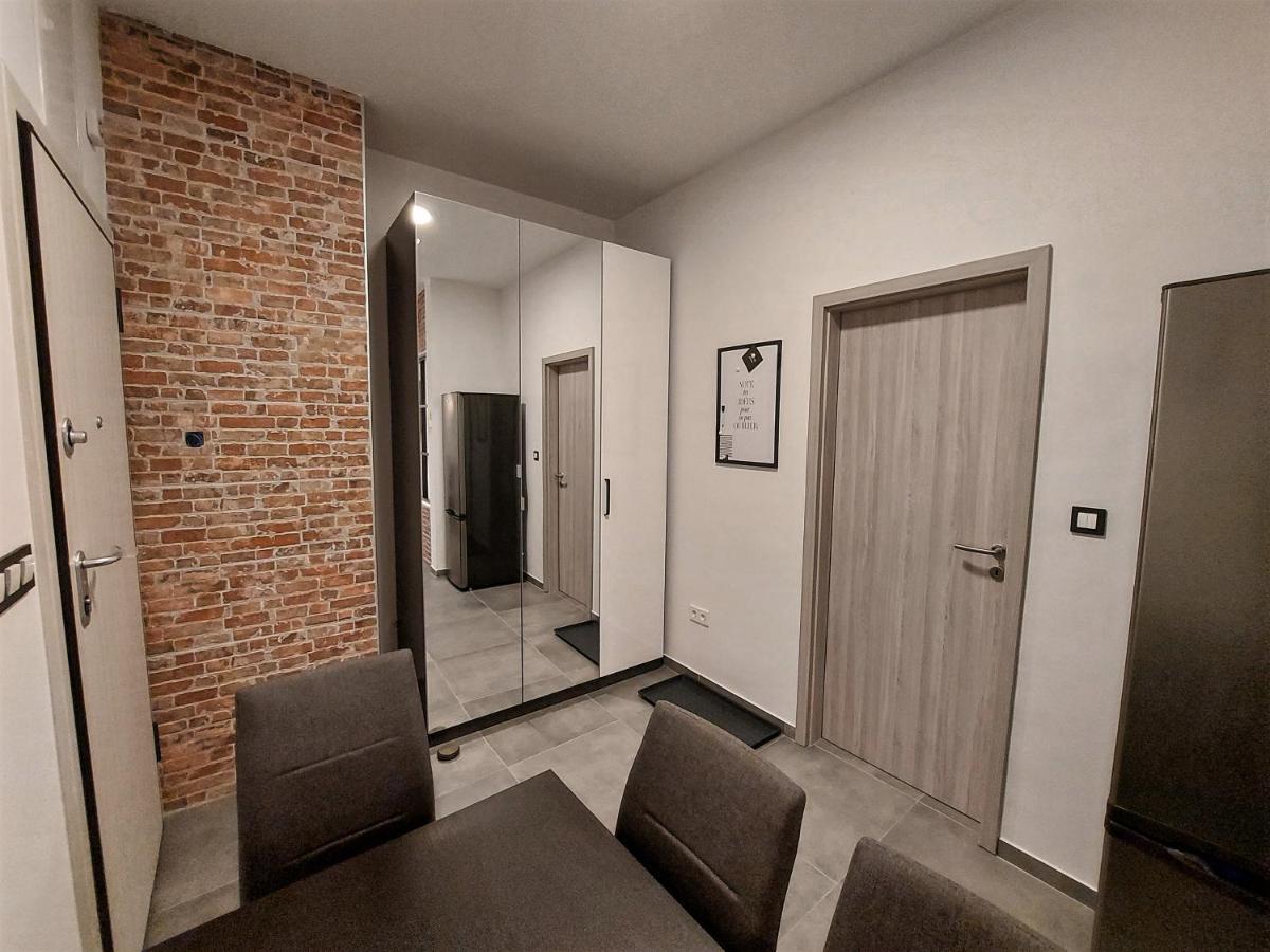 Apartments Square ซาเกร็บ ภายนอก รูปภาพ