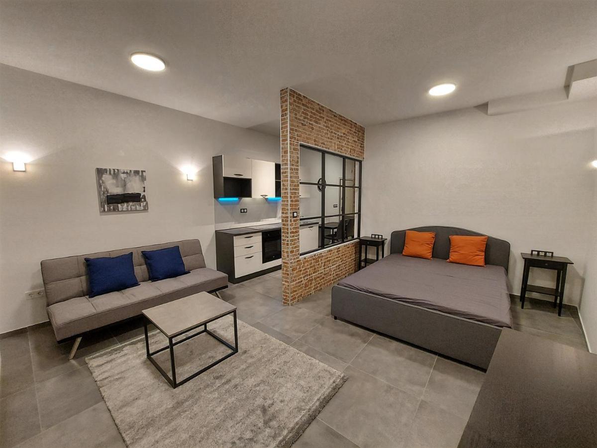 Apartments Square ซาเกร็บ ภายนอก รูปภาพ