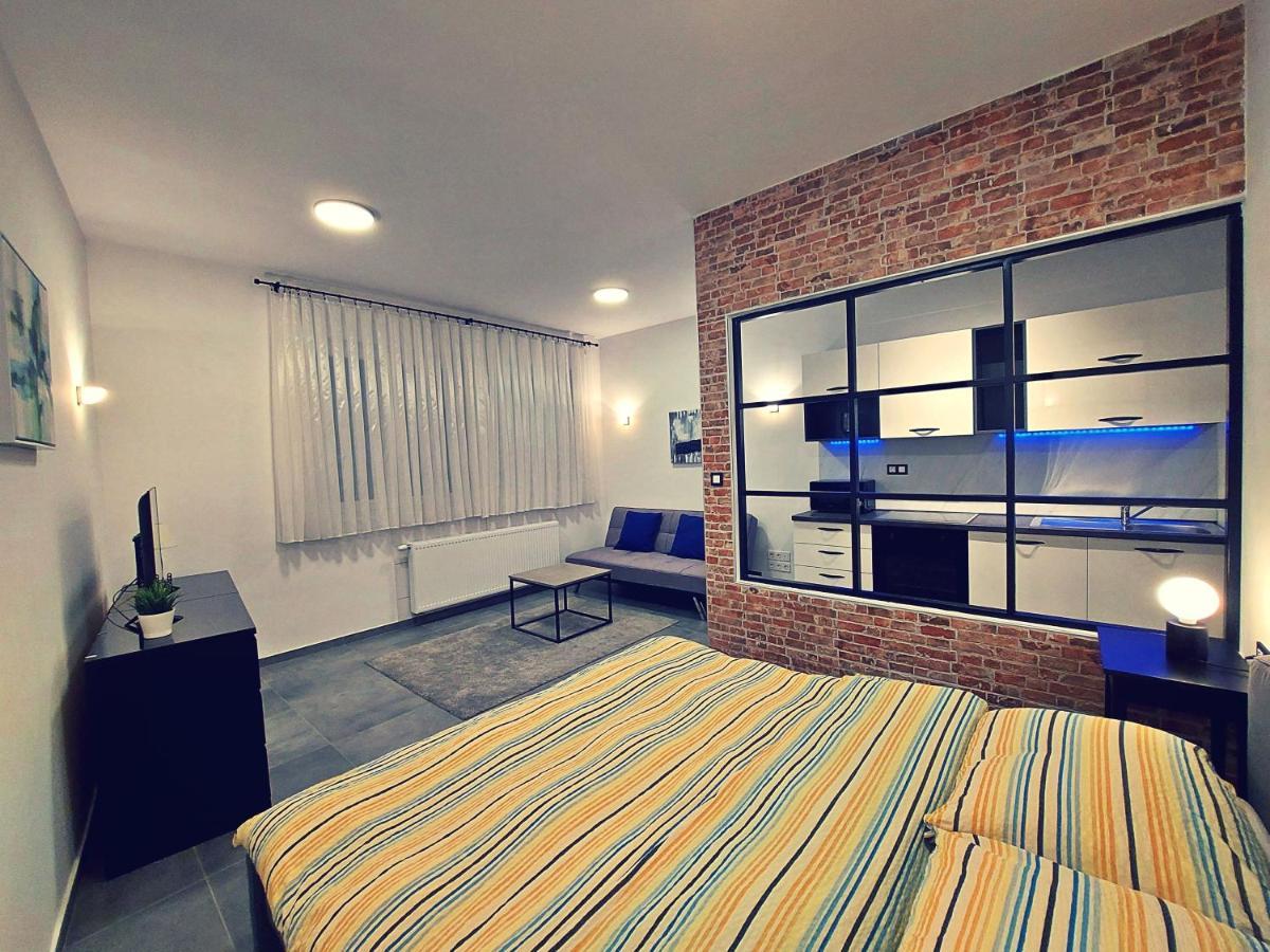 Apartments Square ซาเกร็บ ภายนอก รูปภาพ