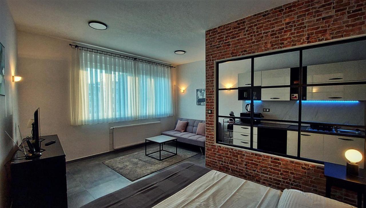 Apartments Square ซาเกร็บ ภายนอก รูปภาพ