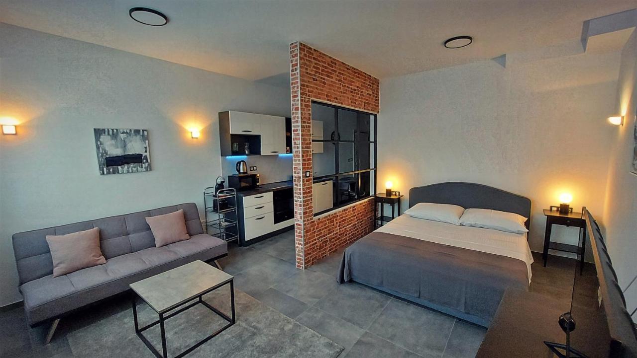 Apartments Square ซาเกร็บ ภายนอก รูปภาพ